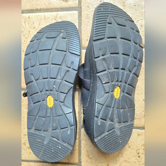 Chaco gorgeous black leather "Vibrum" sandle slide work clog sz7.5 - Picture 6 of 6